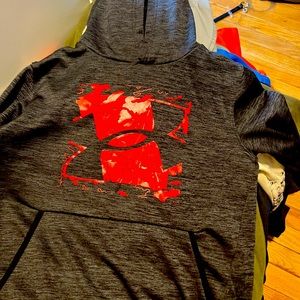 Youth Large Under Armour hoodie